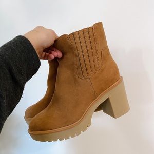 Women’s High Heel Boot NWT